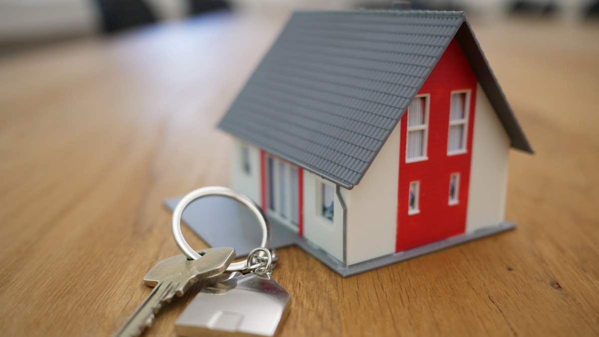 住宅ローン特則を活用し自宅を残して借金を大幅減額する個人再生のイメージ